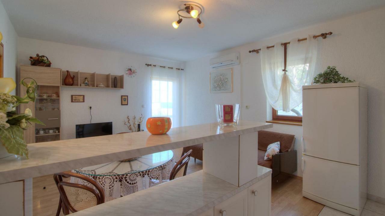 Apartment Mirakul Senj  Buitenkant foto
